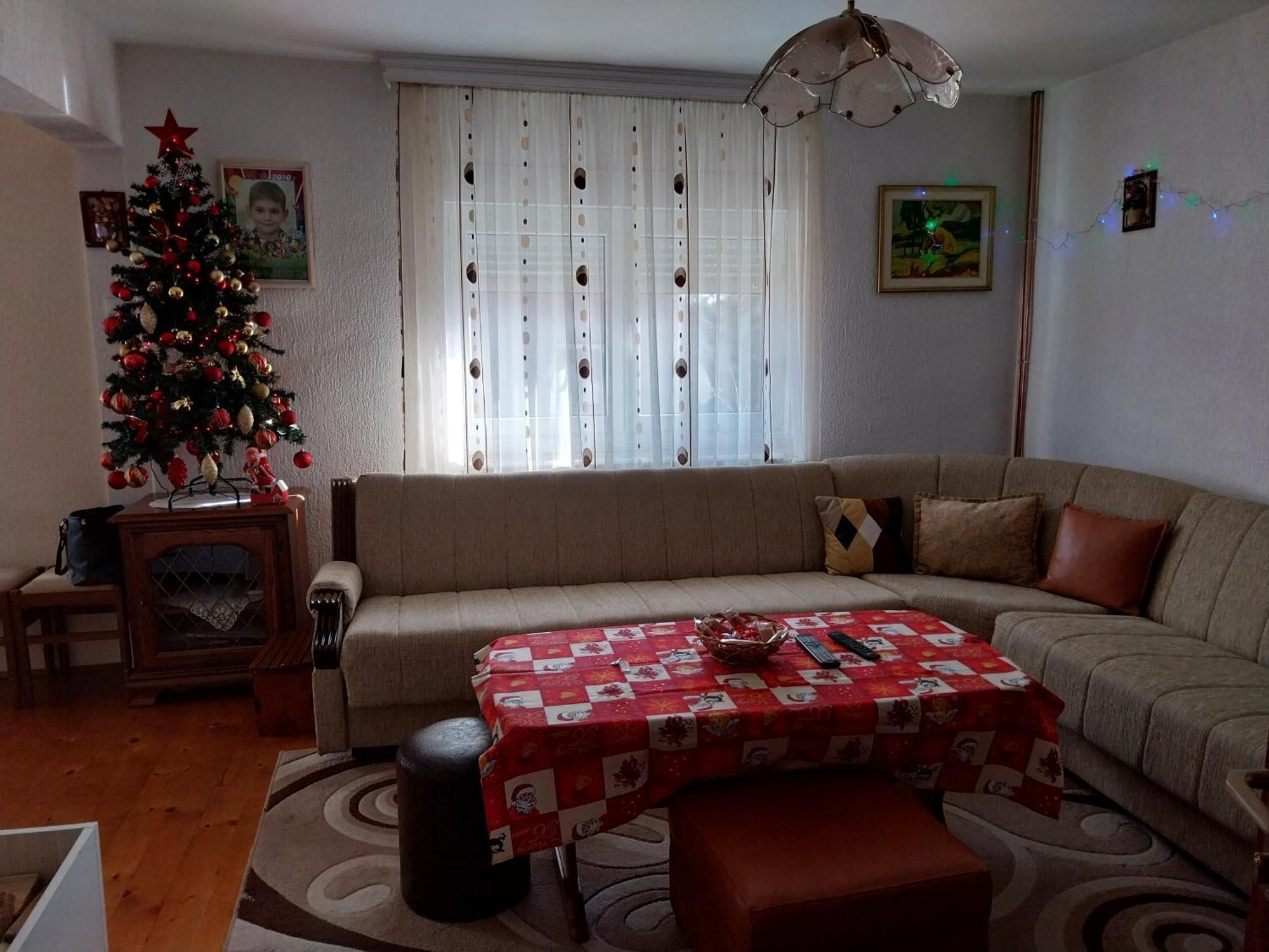 Rent A House - 